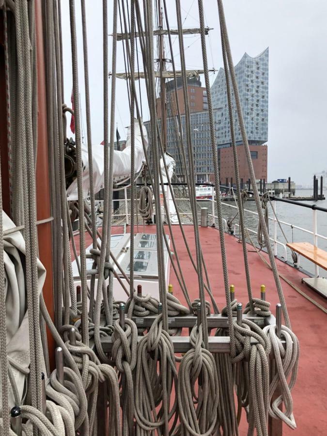 Segelschiff Loth Lorien Hotel Hamborg Eksteriør billede