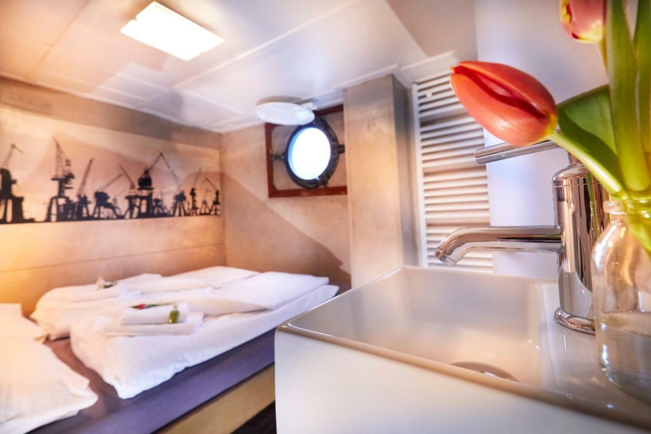 Segelschiff Loth Lorien Hotel Hamborg Eksteriør billede